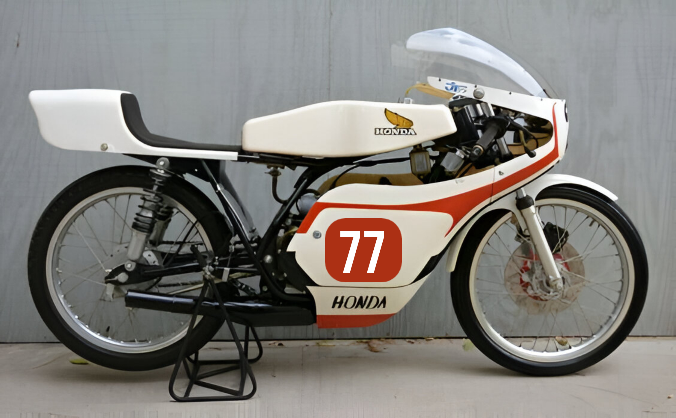 Honda MT125R